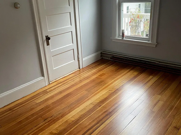 288 Woodford St #3 — Photo 4