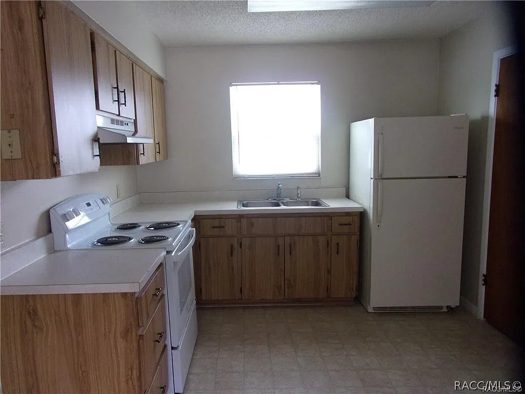 Carter Street Apartments — Photo 3