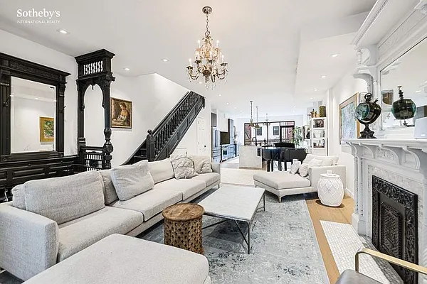 Rented by Sotheby's International Realty | media 1