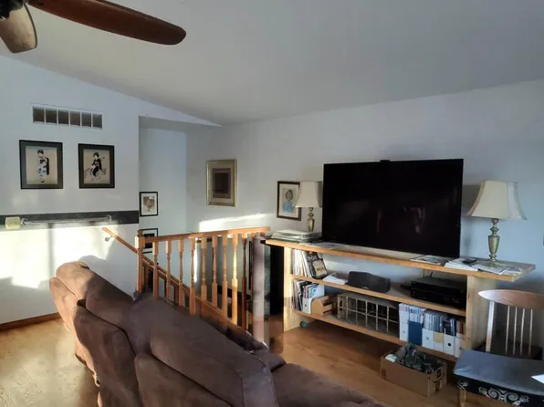 2023 Meadow St, Cologne, MN 55322