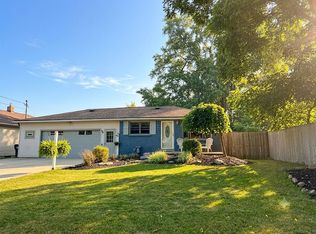 90 Banner Ave, Lancaster, NY 14086