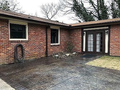 Patio, Entrance