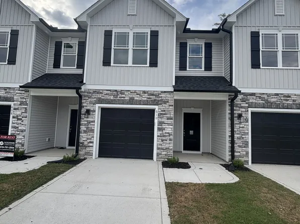 610 S Blackmon St, Benson, NC 27504