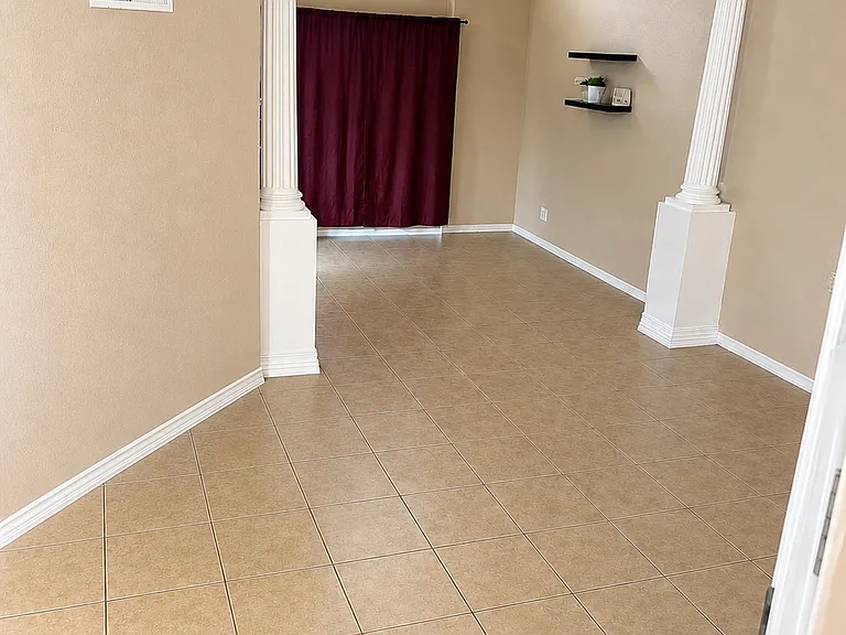 3836 Tierra Roman Dr — Photo 2