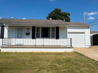404 E Carter St, Marion, IL 62959