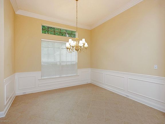 5th image of 700 Piney Pl
