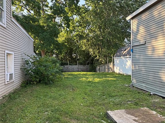4th image of 1114 Ford St