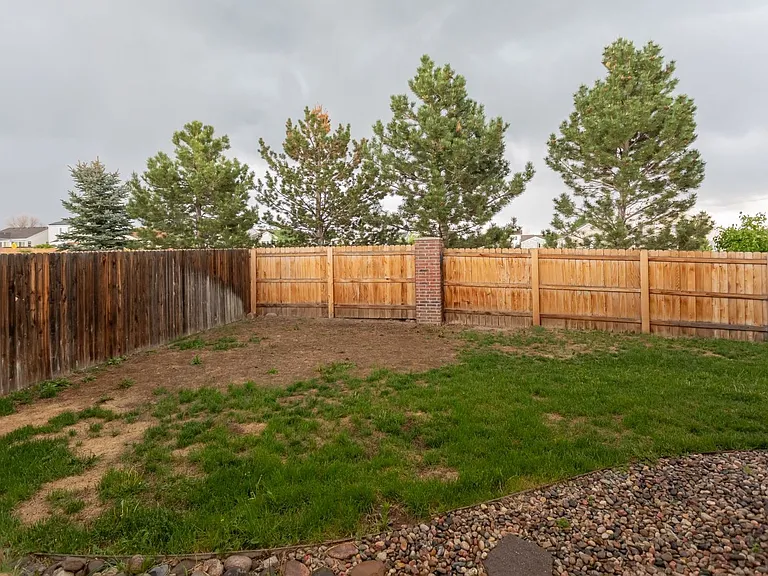 6563 Silverwind Cir — Photo 30