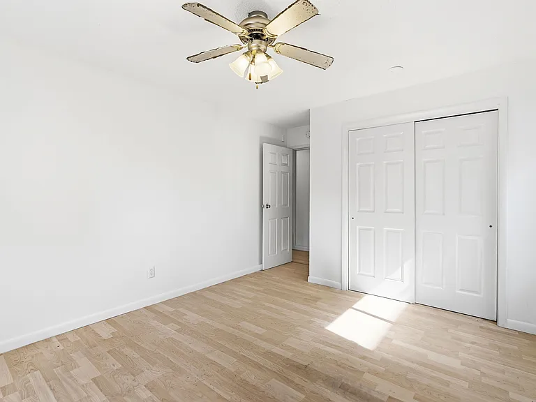 2740 Pleasant Ave — Photo 9