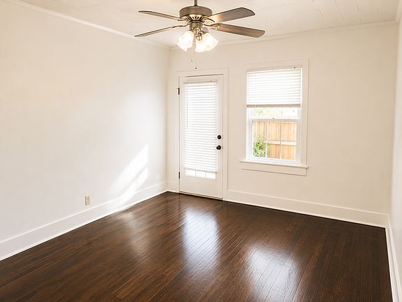 3rd image of 1015 W Congress St