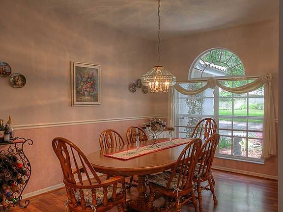4th image of 9312 Wellington Park Cir
