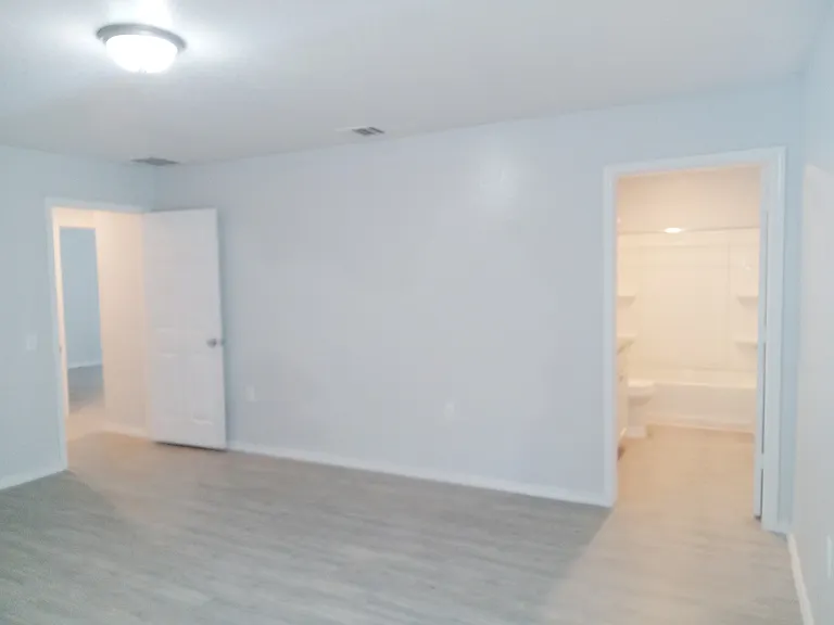 1002 Cook Bnd — Photo 12