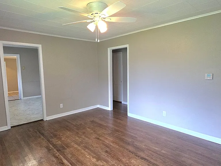 1452 E Nora St — Photo 2
