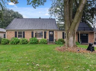 7614 N Seneca Rd, Fox Pt, WI 53217