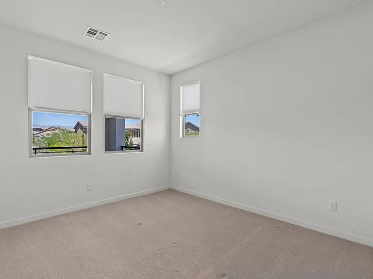 8370 Charleston Peak St — Photo 24