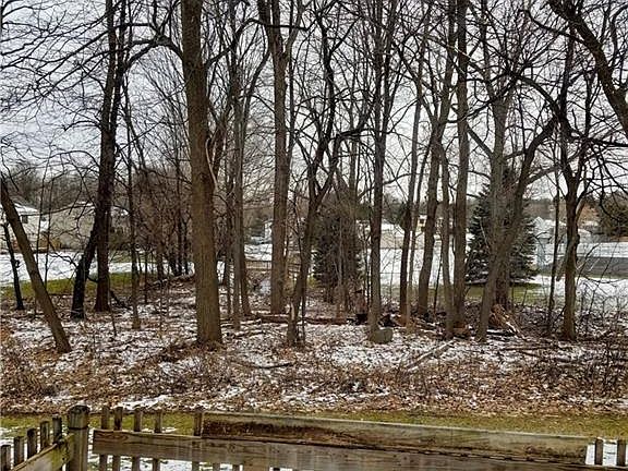 2nd image of 91 Courtshire Ln