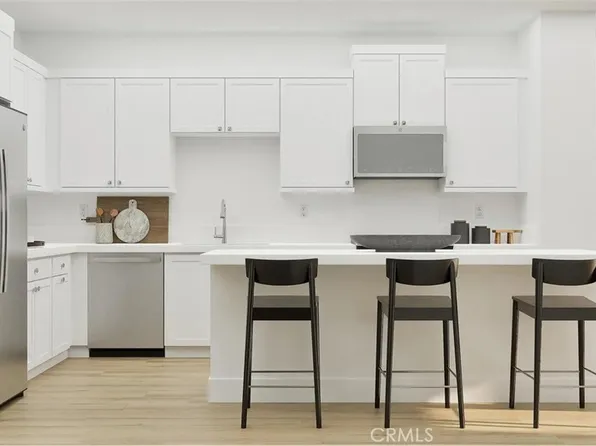 500 Park Dr Unit 123, Carson, CA 90745
