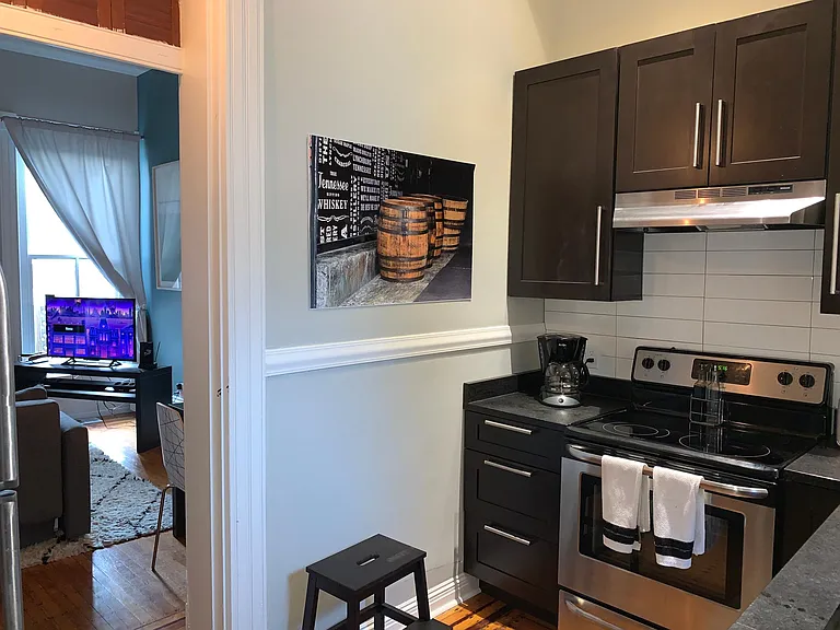 1657 Story Ave #2 — Photo 4