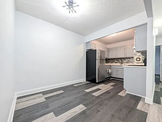 Rented by MySpaceNYC | media 7