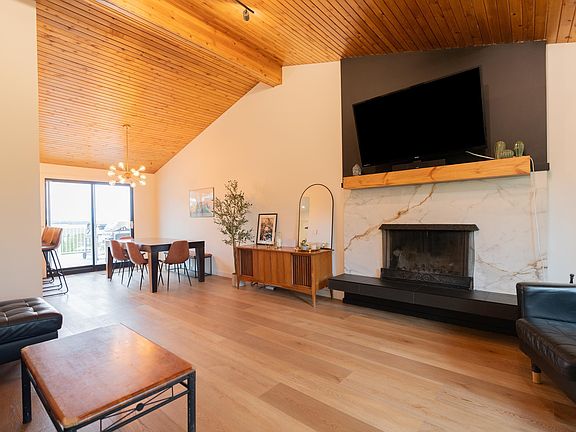 3rd image of 26328 Meadowview Dr #21