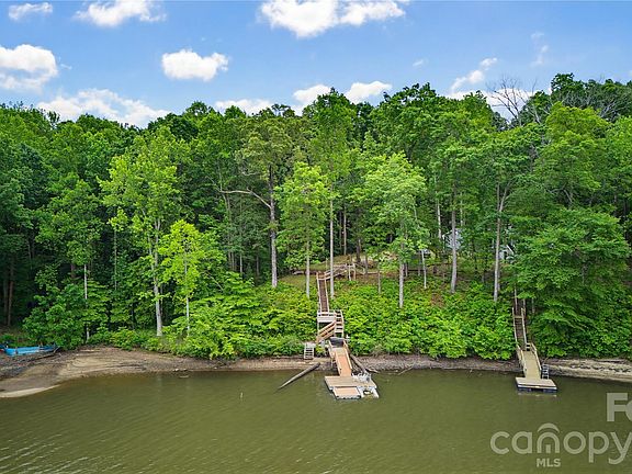 2nd image of 398 Lake Landing Dr