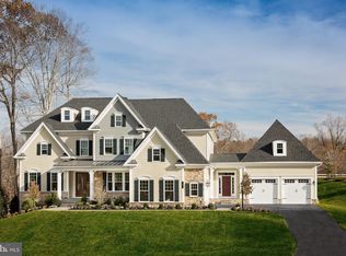 15 Gershwin Dr, West Chester, PA 19380