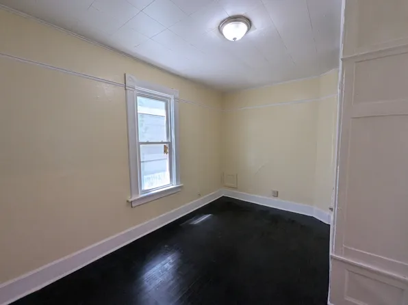 1304 W Ring St #1, Milwaukee, WI 53206