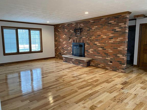 5th image of 1164 Woodlane Dr NE