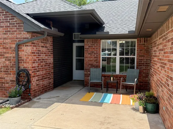 620 Woodbriar, Noble, OK 73068