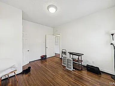 1039 Groby Rd — Photo 12