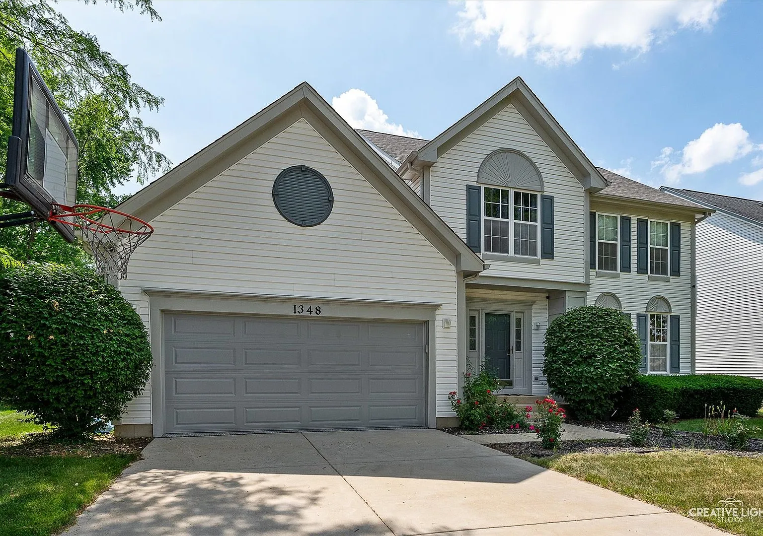 4 bed, 3.5 bath, 1963 sqft, $5,000 — Photo 4