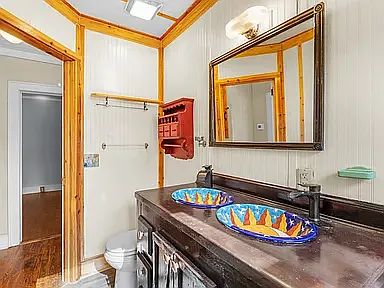 2347 Byrnes Dr — Photo 17