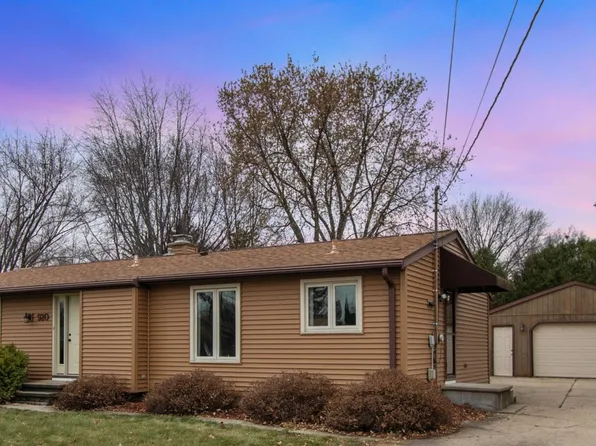 920 Grove St, Menasha, WI 54952