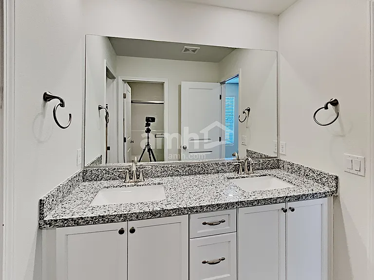 1522 Garden Swing Ave — Photo 11