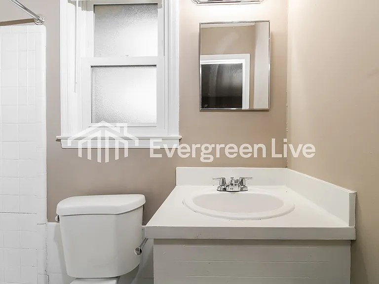 2021 Larchmont Dr — Photo 14