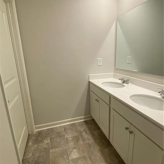 154 Berkeley Trce — Photo 14
