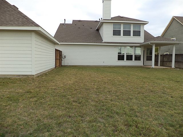 2nd image of 3026 Herman St