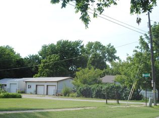 1221 Cement Plant Rd, Fredonia, KS 66736