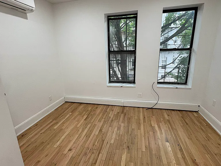 1821 Madison St #6 — Photo 6