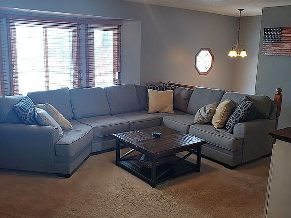 3rd image of 4525 Pin Oak Ct