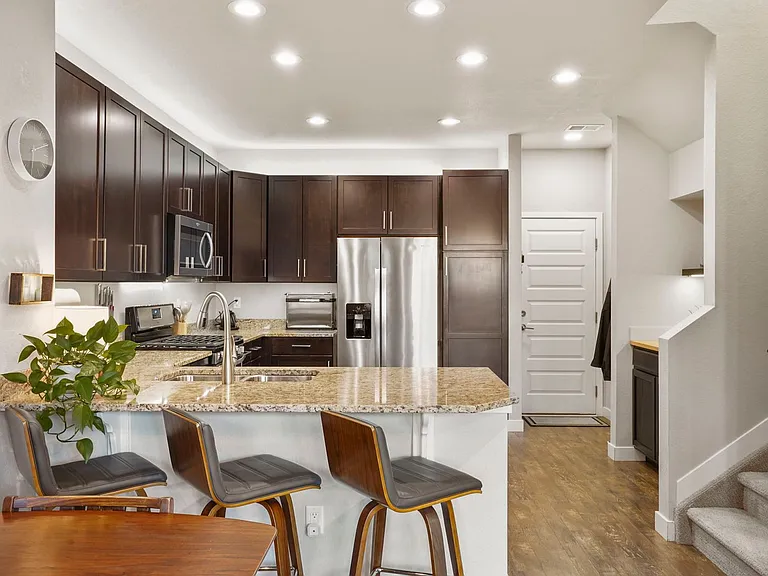 6761 Warren Dr — Photo 2