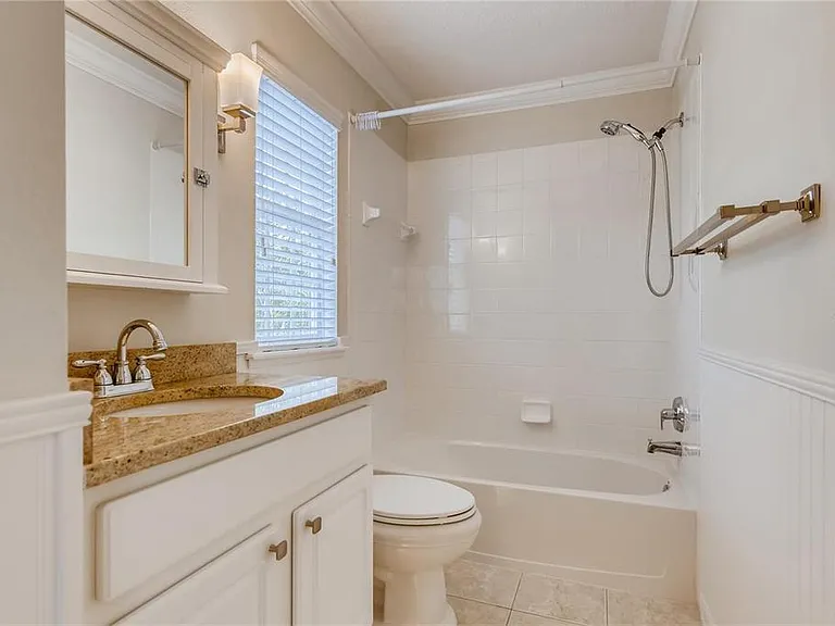 730 Oak Shadows Rd — Photo 9
