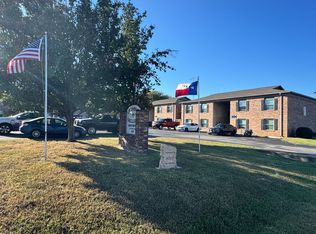 809 N Broad St APT 215, Chandler, TX 75758
