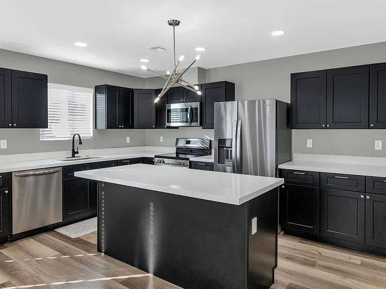 2509 E Broadway Rd #4 — Photo 7