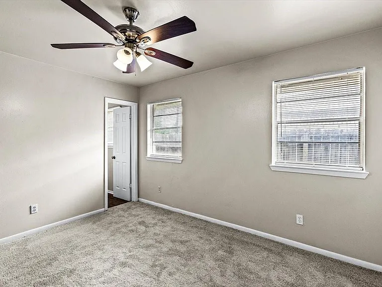 6414 Heatherbloom Dr — Photo 16