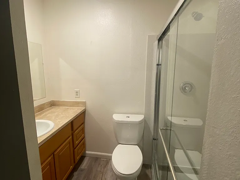 3044 Amherst Dr #4 — Photo 10