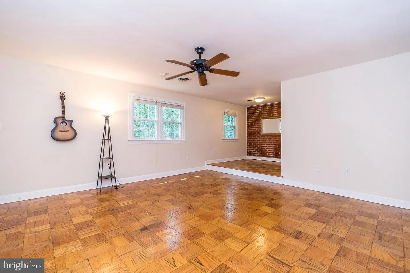 1 bed, 1.0 bath, 938 sqft, $1,950 — Photo 2
