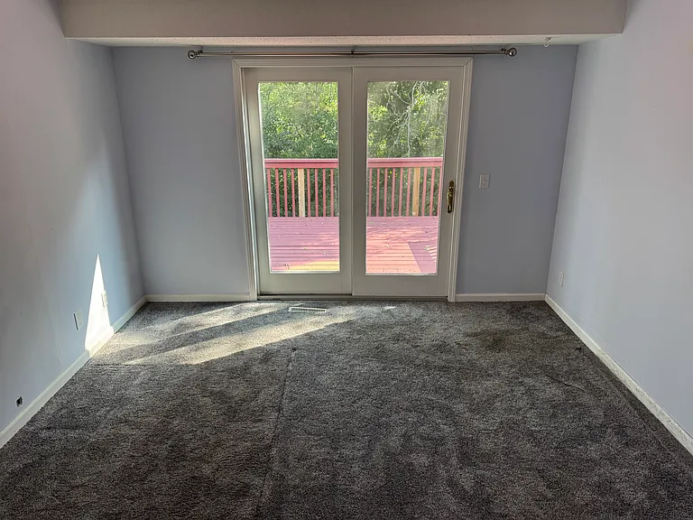 10237 Tarn Cir #10237 — Photo 10