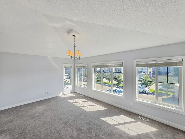 118 Panora Ct NW — Photo 18