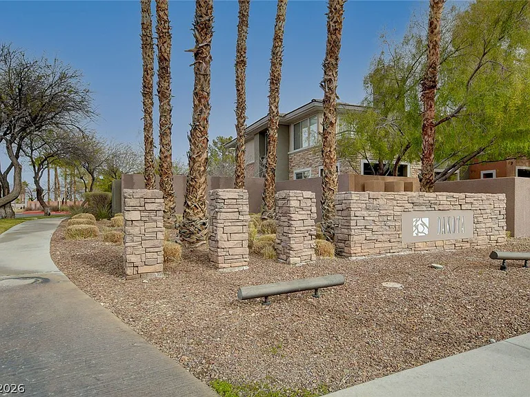 804 Peachy Canyon Cir #201 — Photo 37